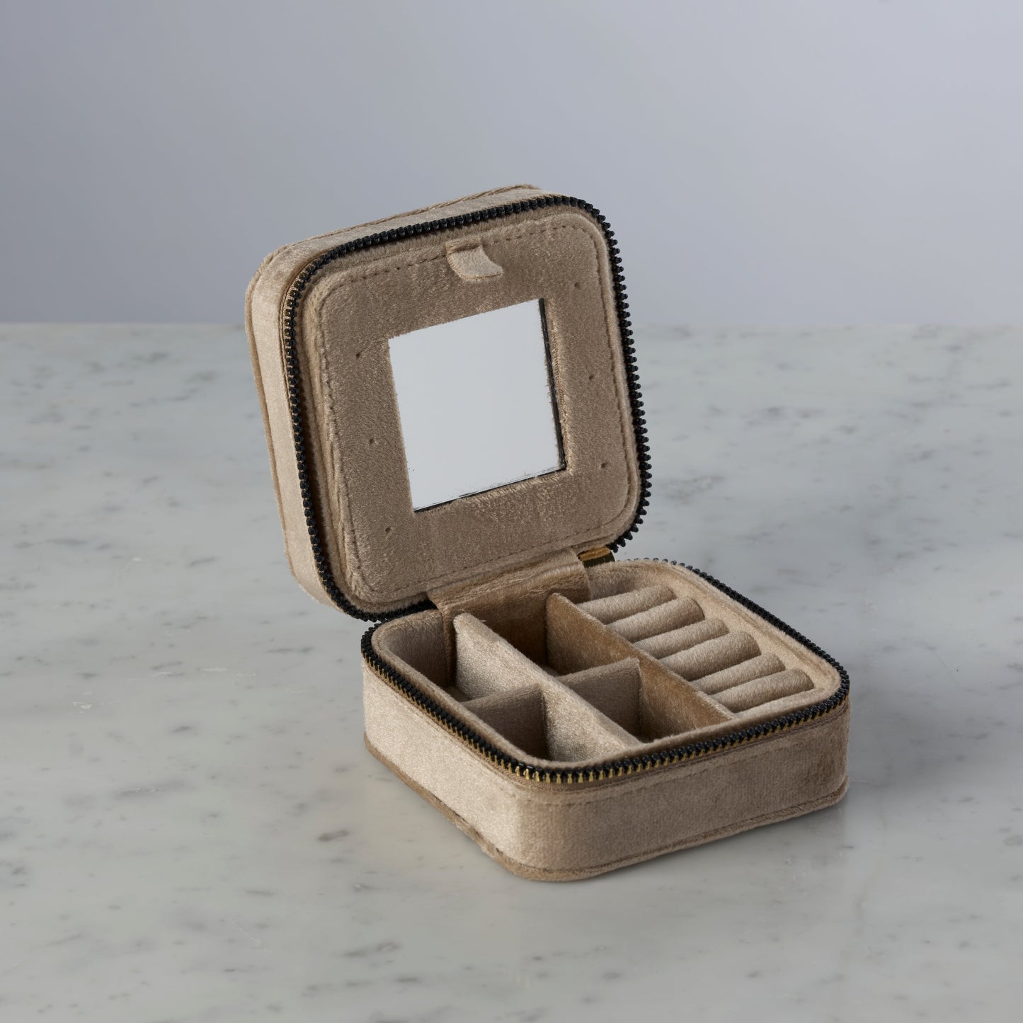 Smykkeskrin velour - firkantet, beige