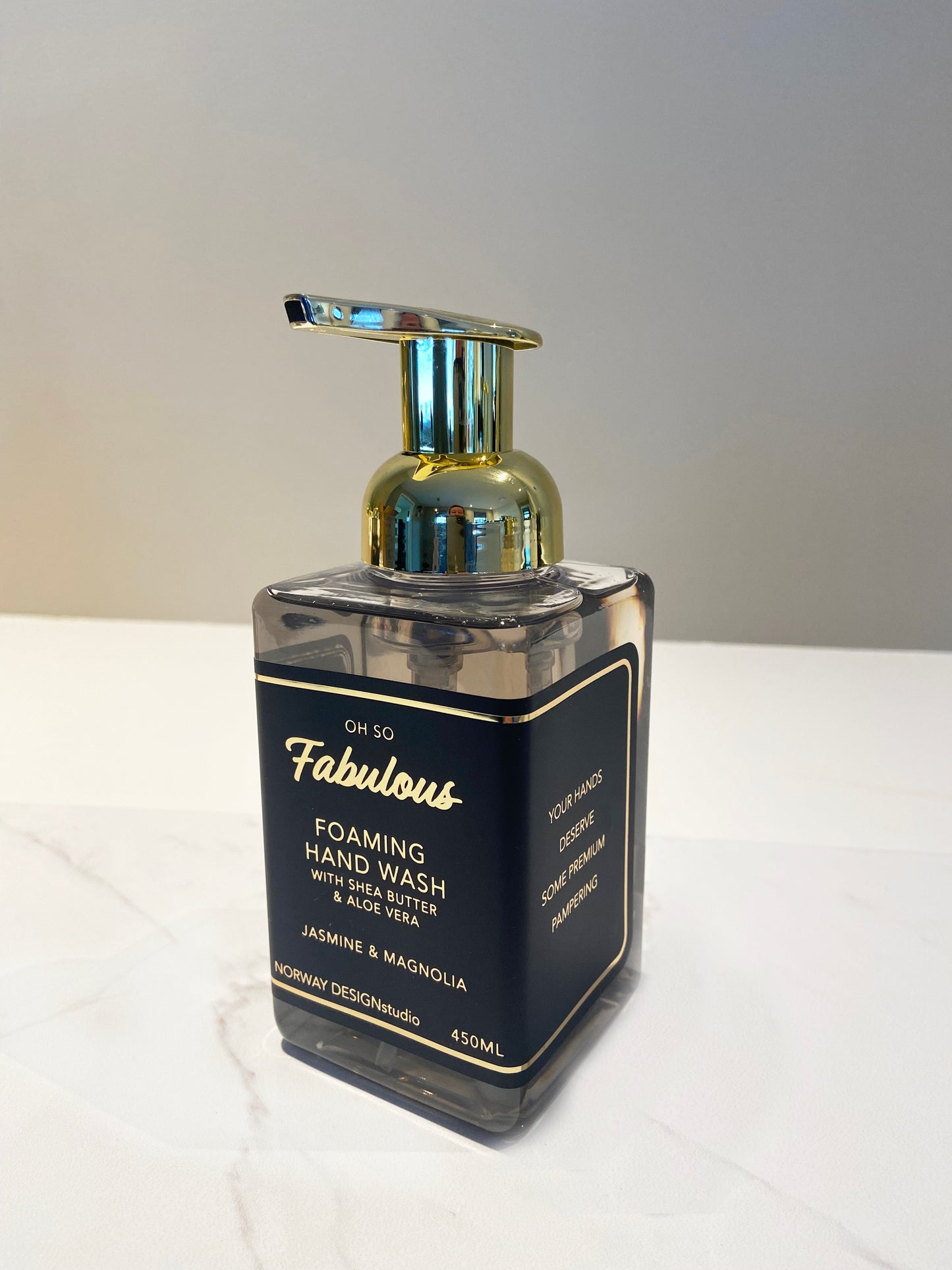 Skummende håndsåpe - Mørk Grå - Jasmin & Magnolia