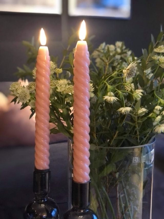 2 stk Naturtro LED twist kronelys- Rosa