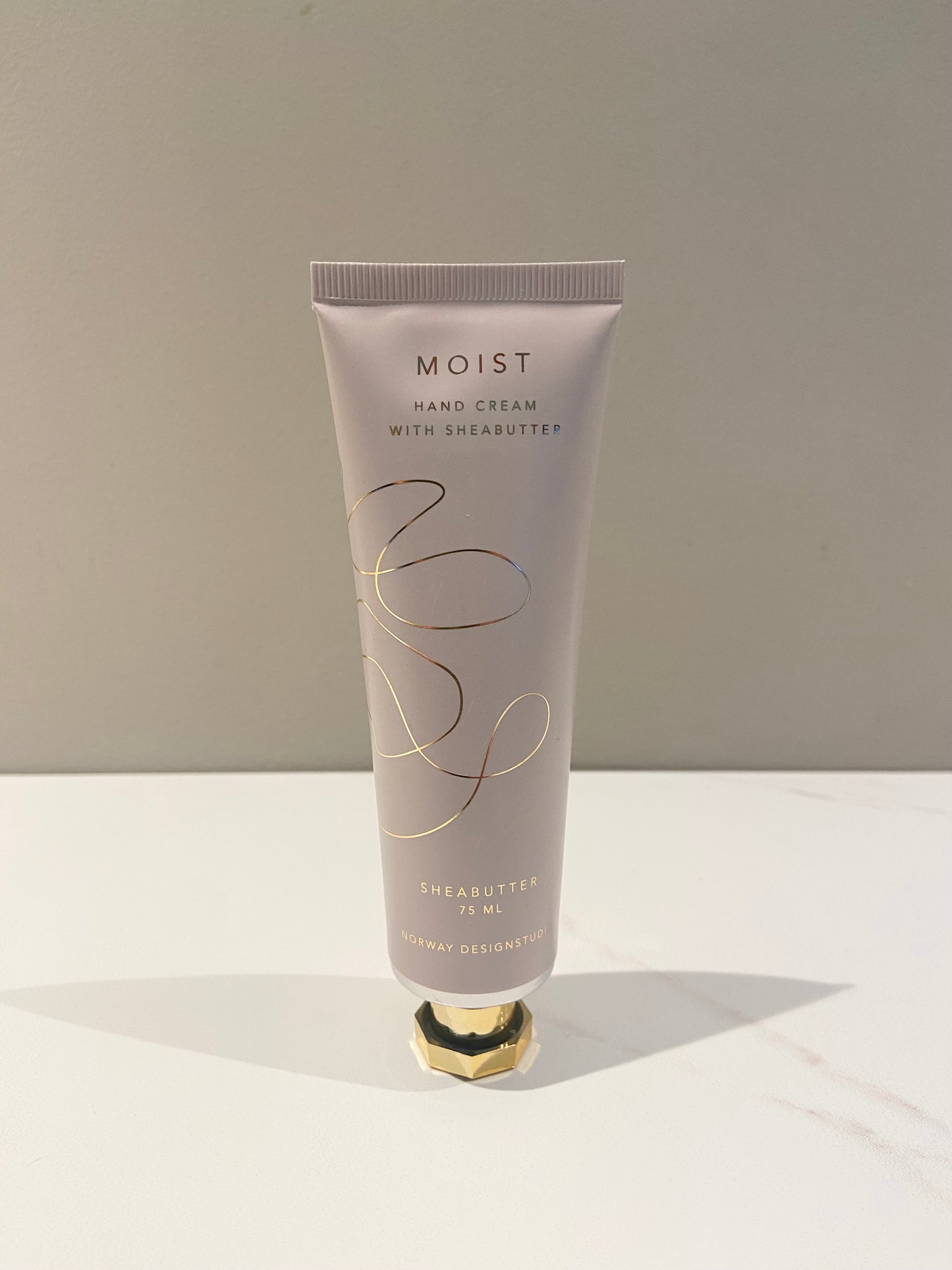 Fuktighetsgivende håndkrem - Beige - Sheabutter