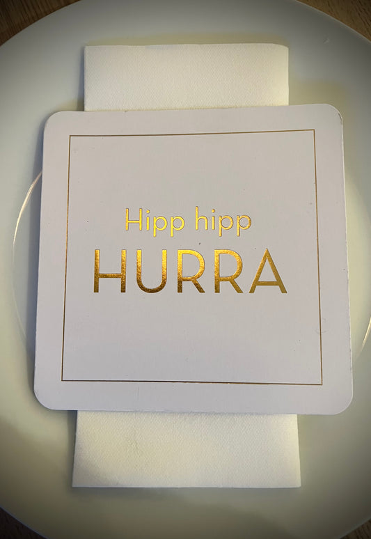 Pappiett Hvit "Hipp hipp hurra"
