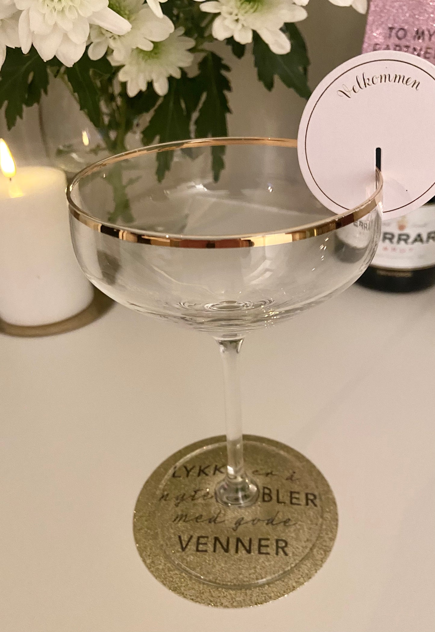 Coaster gull glitter "Lykke er å nyte bobler med gode venner"