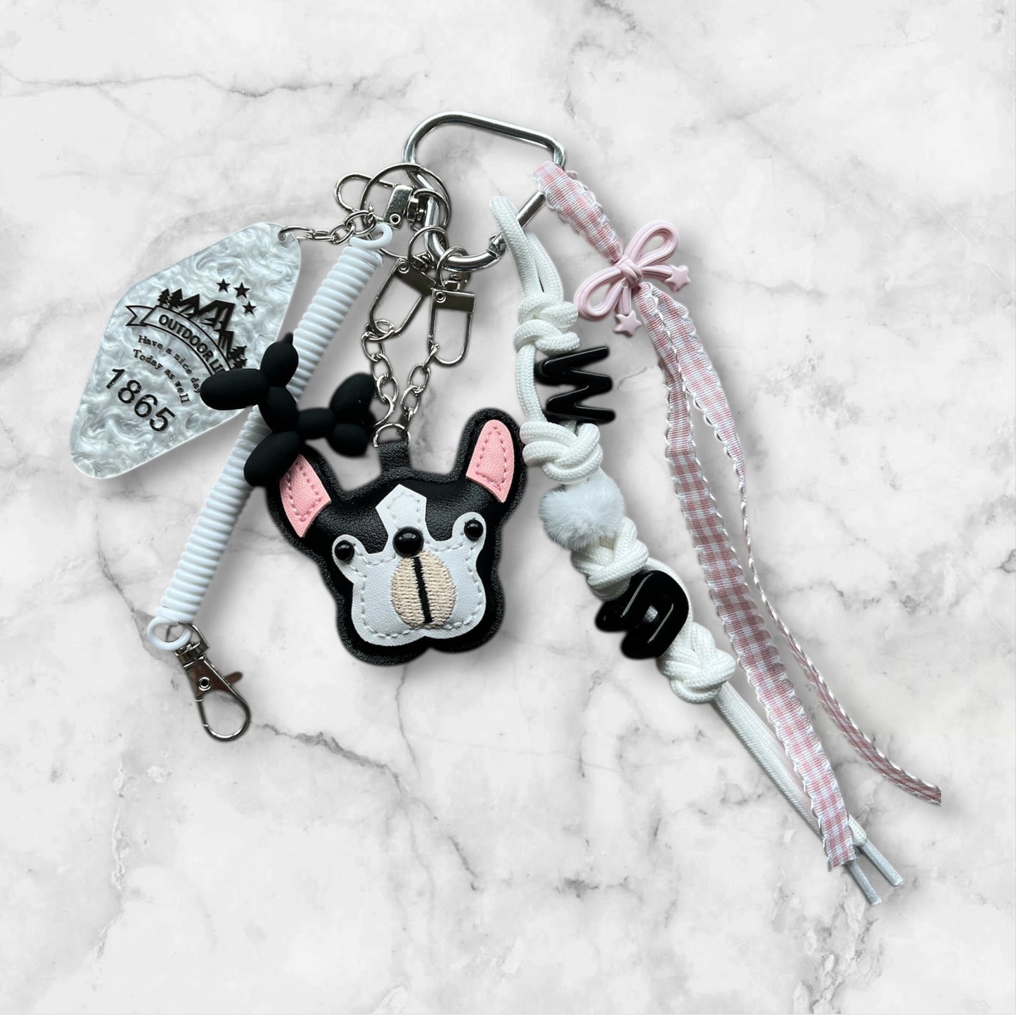 Veskepynt - Sort - Hund, blonde, rosa