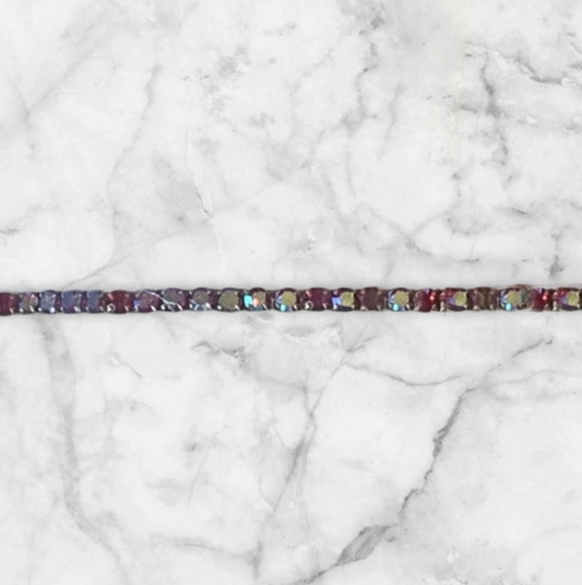 Elastisk armbånd med zirkonstener - Mørk rosa, multifargende stener, Gull