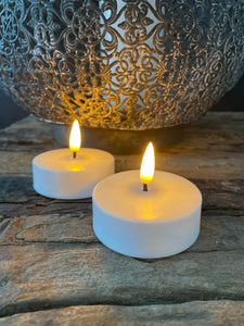 NYHET!  Store LED Telys med 3D flamme - 2 stk