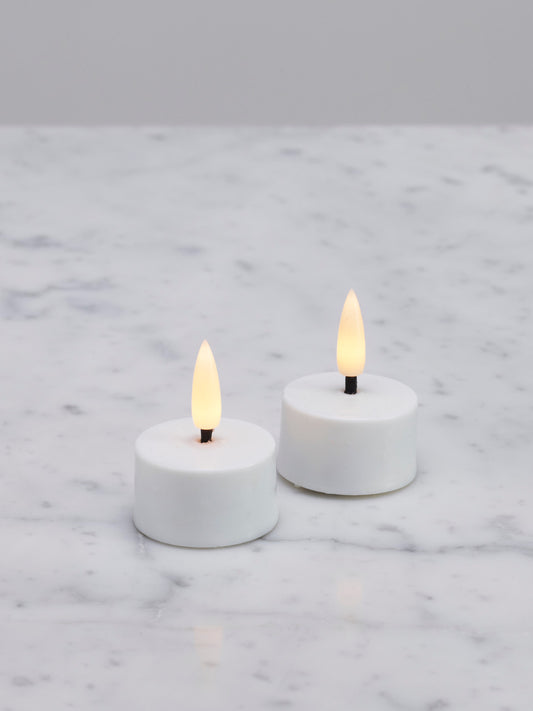 LED Telys med 3D flamme - 2 stk- nå med ny og varmere flamme!