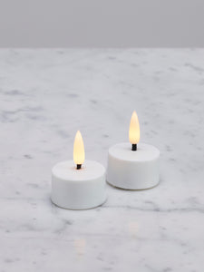 LED Telys med 3D flamme - 2 stk- nå med ny og varmere flamme!