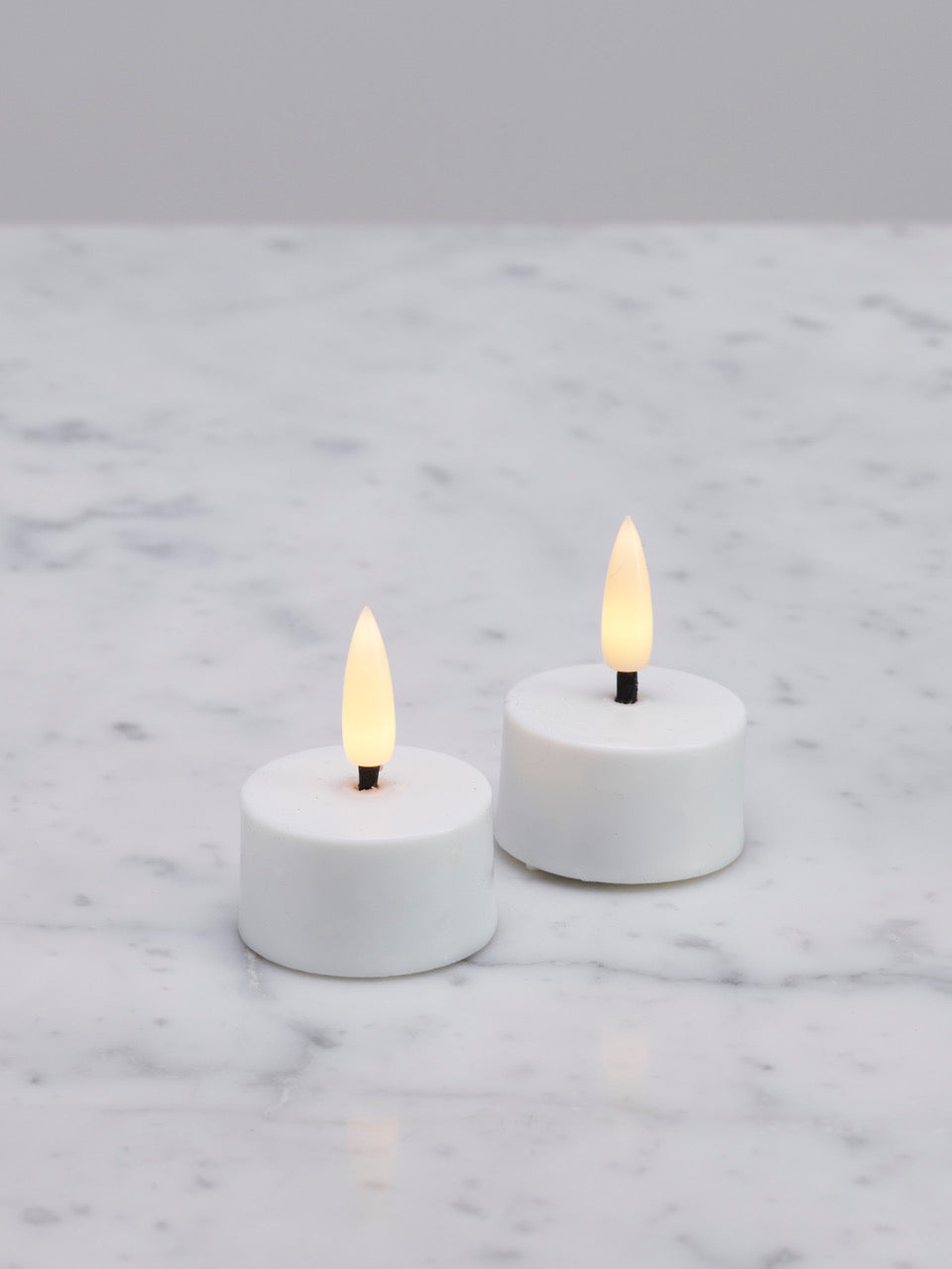LED Telys med 3D flamme - 2 stk- nå med ny og varmere flamme!